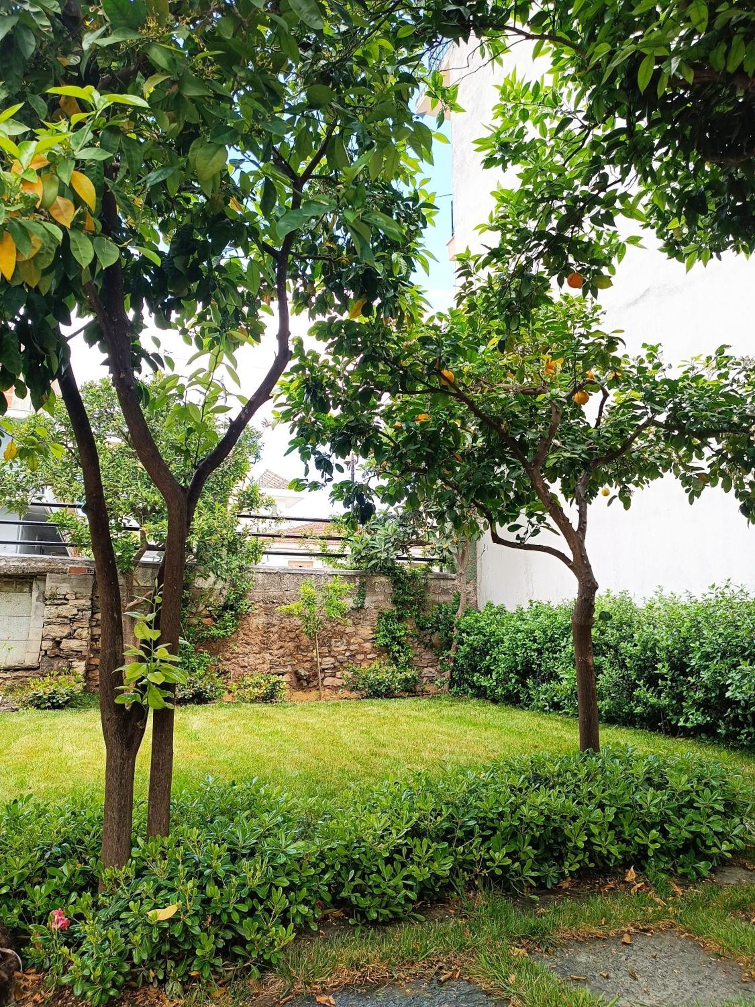 Betty'S Garden House Villa Nea Anchialos Exterior photo